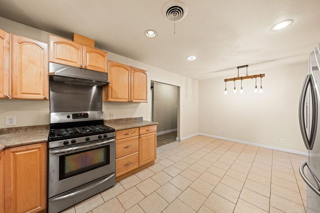 901 Ford St, Kerrville, TX 78028