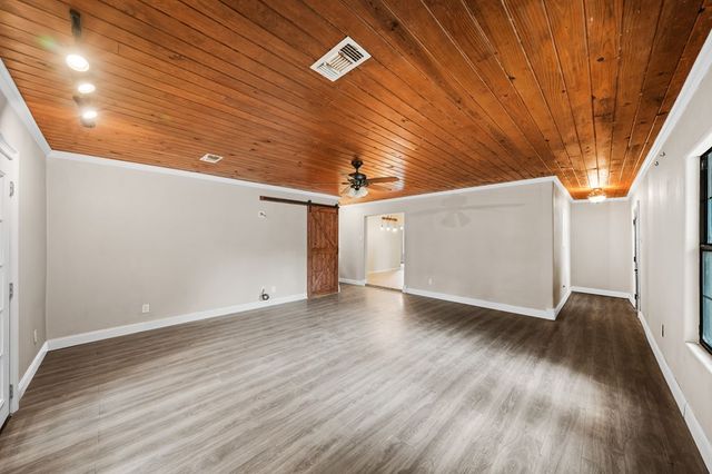901 Ford St, Kerrville, TX 78028