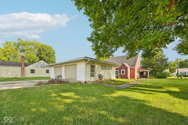 327 E 37th Street, Anderson, IN 46013