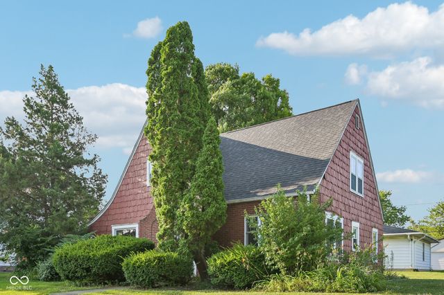 327 E 37th Street, Anderson, IN 46013