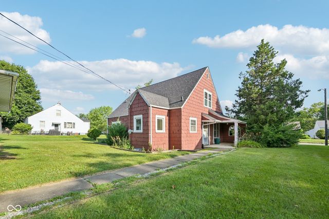 327 E 37th Street, Anderson, IN 46013