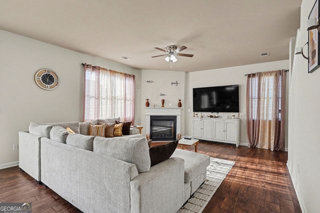 1889 Sea Oats Drive, Hampton, GA 30228