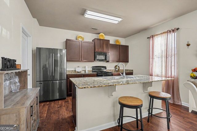 1889 Sea Oats Drive, Hampton, GA 30228