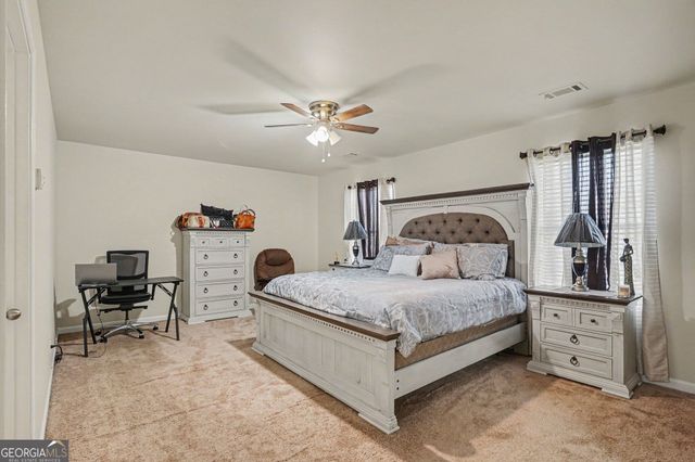 1889 Sea Oats Drive, Hampton, GA 30228