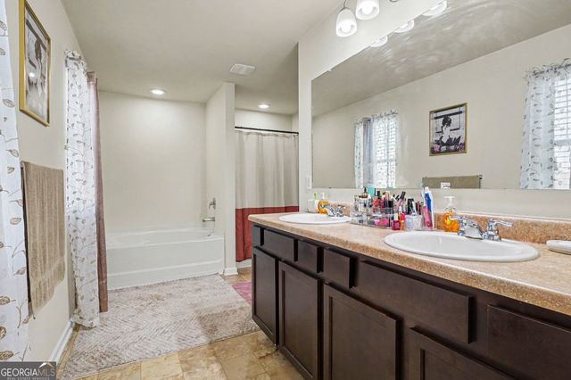 1889 Sea Oats Drive, Hampton, GA 30228