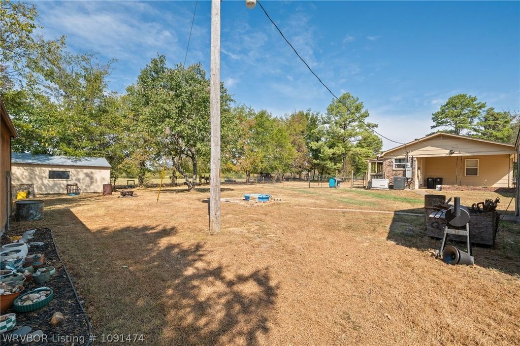 122 Julie Drive 122 Julie Drive