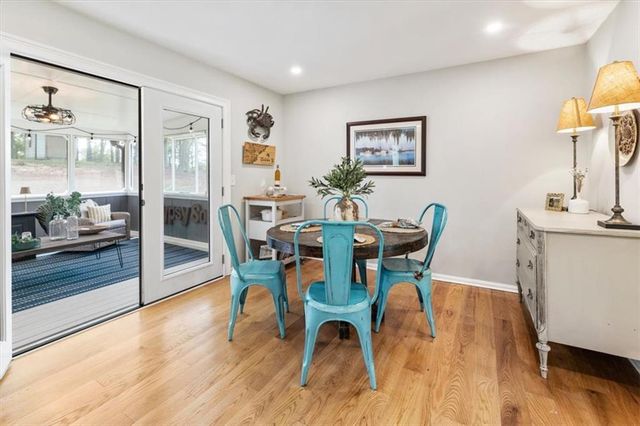 5627 Pinewood Drive, Flowery Branch, GA 30542