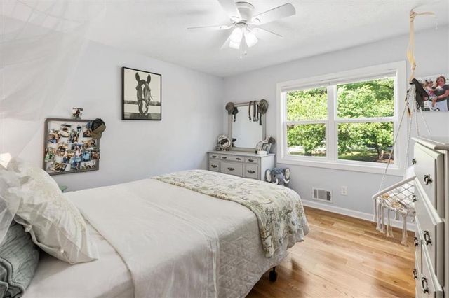 5627 Pinewood Drive, Flowery Branch, GA 30542