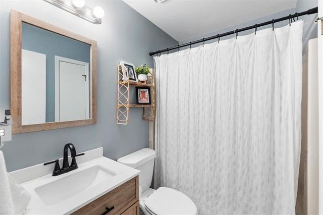 5627 Pinewood Drive, Flowery Branch, GA 30542