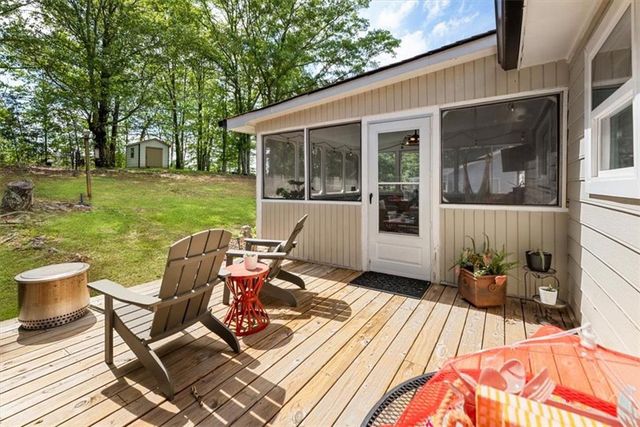 5627 Pinewood Drive, Flowery Branch, GA 30542
