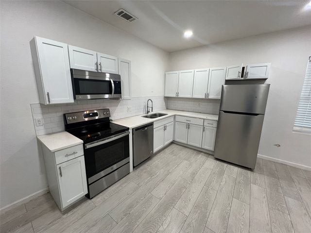 410 S Vaden Street, Sherman, TX 75090