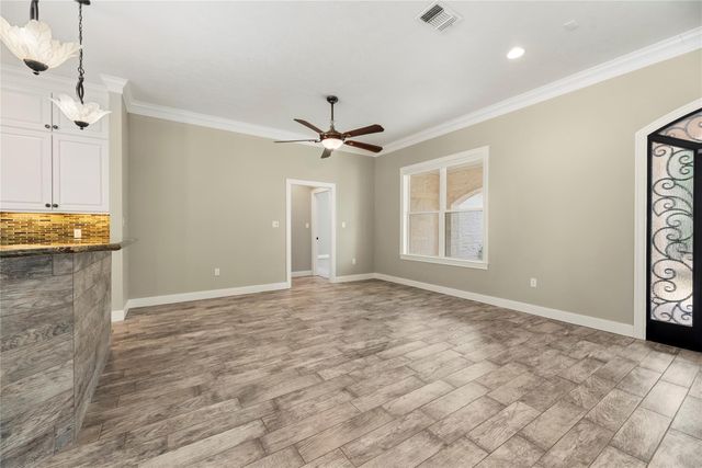 2051 Hillview Road, Bellville, TX 77418