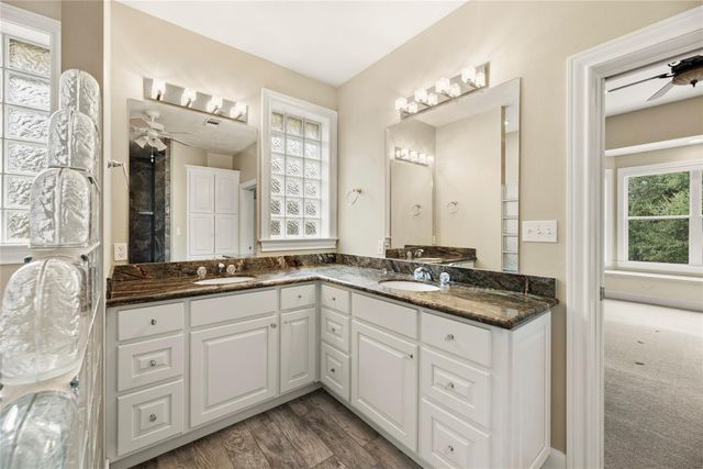 2051 Hillview Road, Bellville, TX 77418