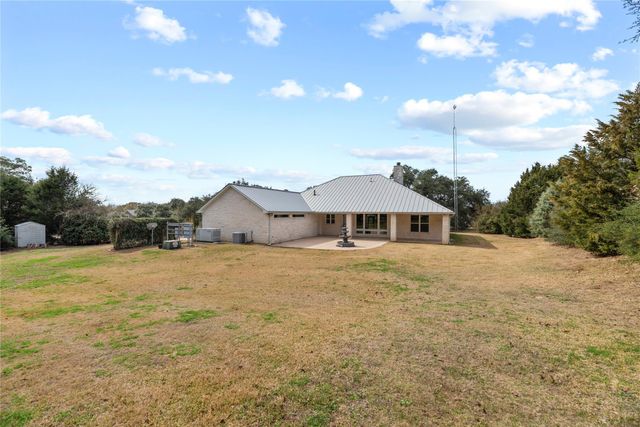 2051 Hillview Road, Bellville, TX 77418