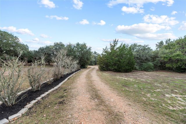 2051 Hillview Road, Bellville, TX 77418