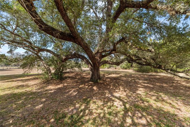 2051 Hillview Road, Bellville, TX 77418