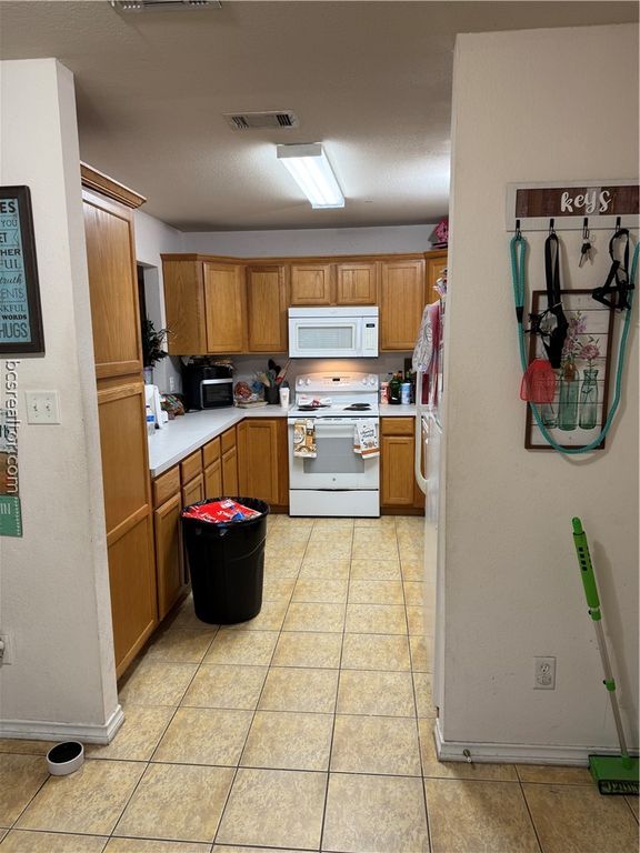 3809-3811 Oldenburg Lane, College Station, TX 77845 — photo 4