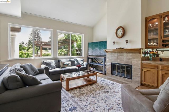 1251 Canyon Side Ave, San Ramon, CA 94582