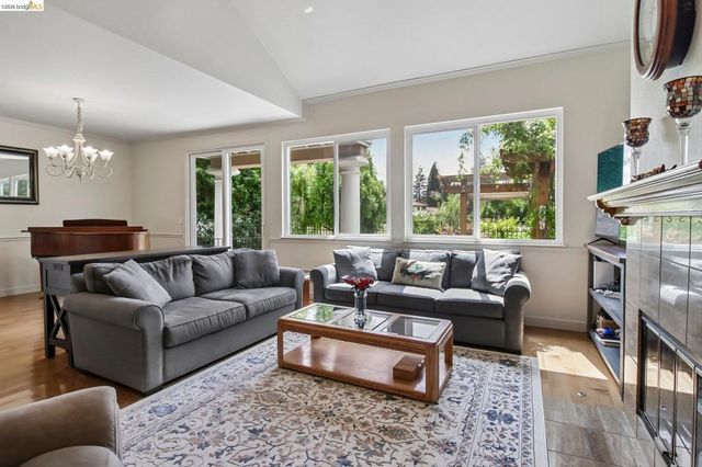 1251 Canyon Side Ave, San Ramon, CA 94582