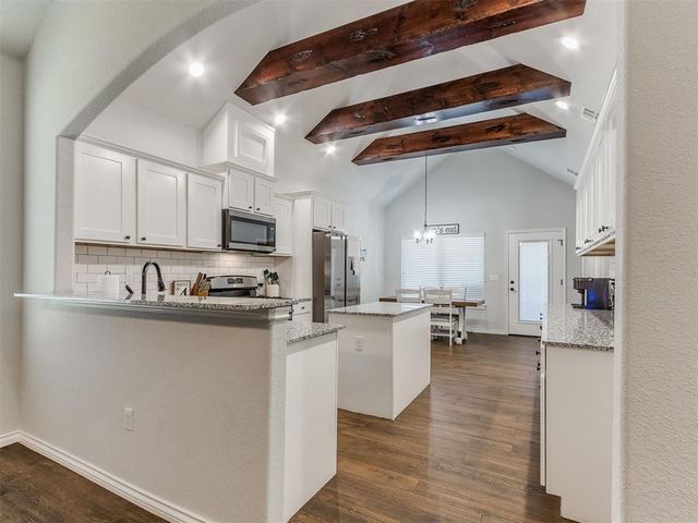 20567 N Santa Fe Avenue, Harrah, OK 73045