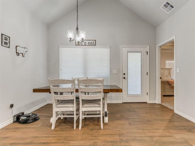 20567 N Santa Fe Avenue, Harrah, OK 73045