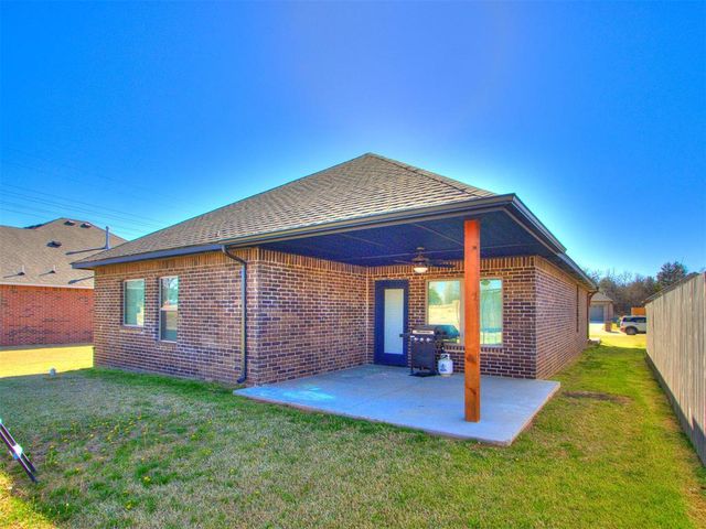 20567 N Santa Fe Avenue, Harrah, OK 73045
