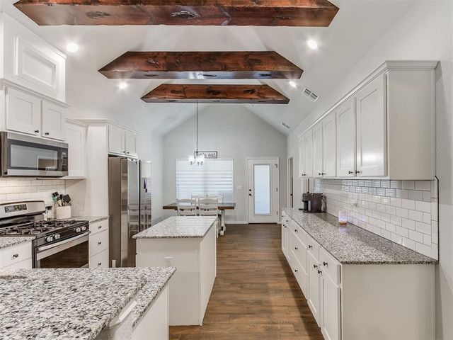 20567 N Santa Fe Avenue, Harrah, OK 73045