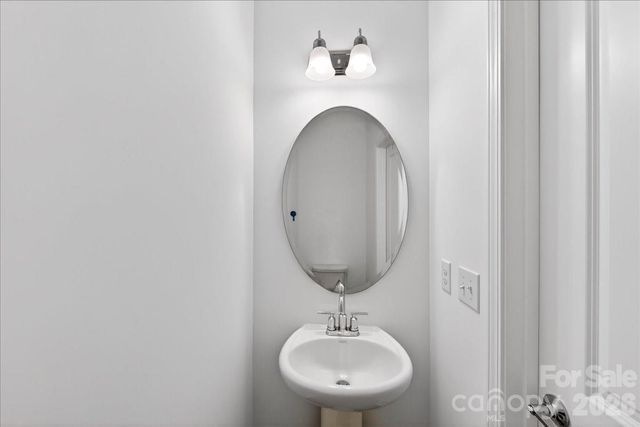 11119 Glasden Road, Charlotte, NC 28278