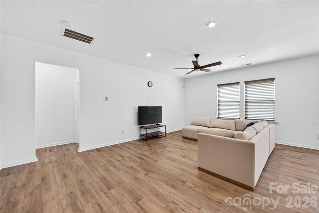 11119 Glasden Road, Charlotte, NC 28278