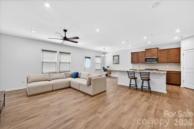 11119 Glasden Road, Charlotte, NC 28278