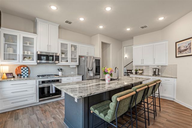 1101 Alderwood Drive, Justin, TX 76247
