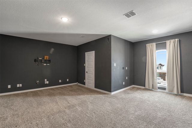 1101 Alderwood Drive, Justin, TX 76247