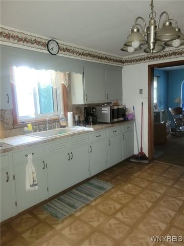 107 Evergreen Place, Cheektowaga, NY 14225