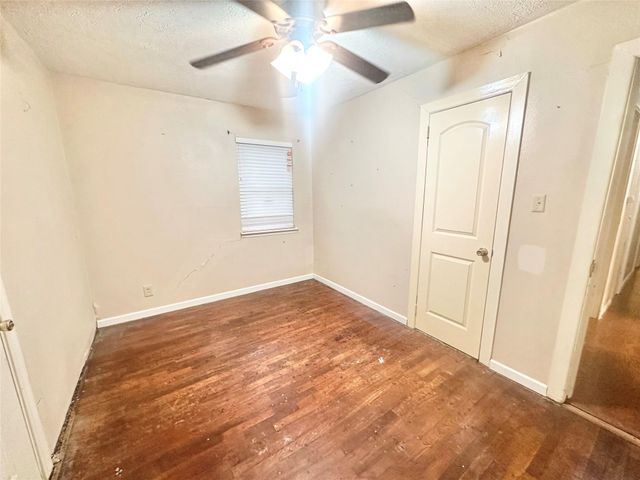 10206 Ashville Drive, Houston, TX 77051