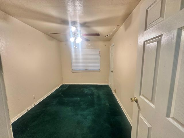 10206 Ashville Drive, Houston, TX 77051