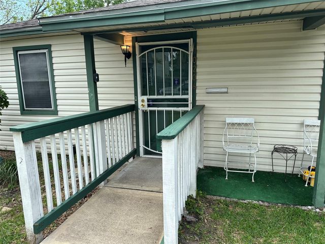 10206 Ashville Drive, Houston, TX 77051
