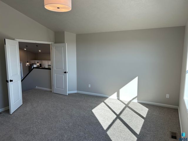 2204 E Bergen Cir Circle, Brandon, SD 57005