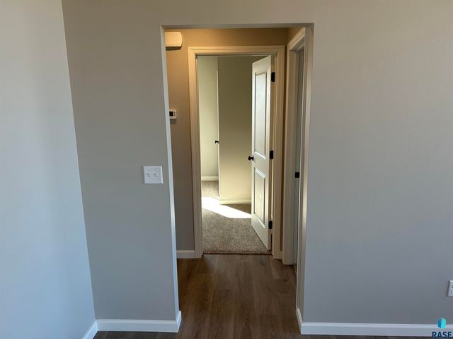 2204 E Bergen Cir Circle, Brandon, SD 57005