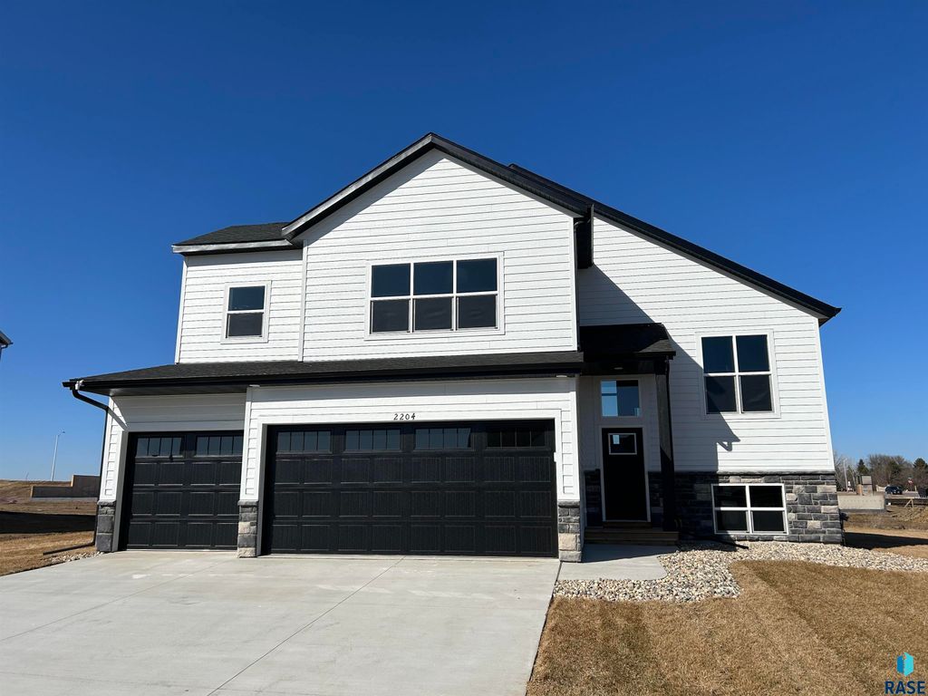 2204 E Bergen Cir Circle, Brandon, SD 57005
