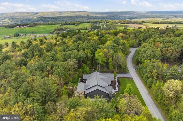 95 NOTTINGHAM CT, Palmerton, PA 18071
