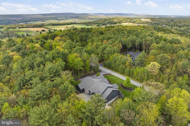 95 NOTTINGHAM CT, Palmerton, PA 18071
