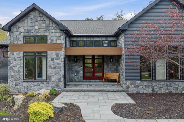 95 NOTTINGHAM CT, Palmerton, PA 18071