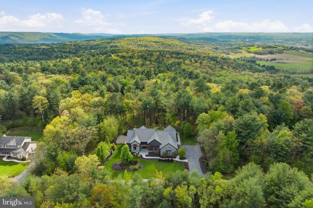 95 NOTTINGHAM CT, Palmerton, PA 18071
