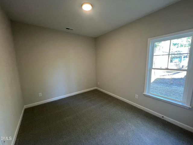 1774 Walnut Run Drive, Deep Run, NC 28525