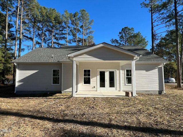 1774 Walnut Run Drive, Deep Run, NC 28525