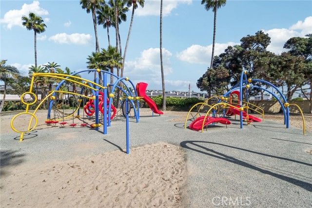 4404 Channel Place, Newport Beach, CA 92663