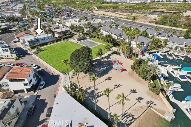 4404 Channel Place, Newport Beach, CA 92663