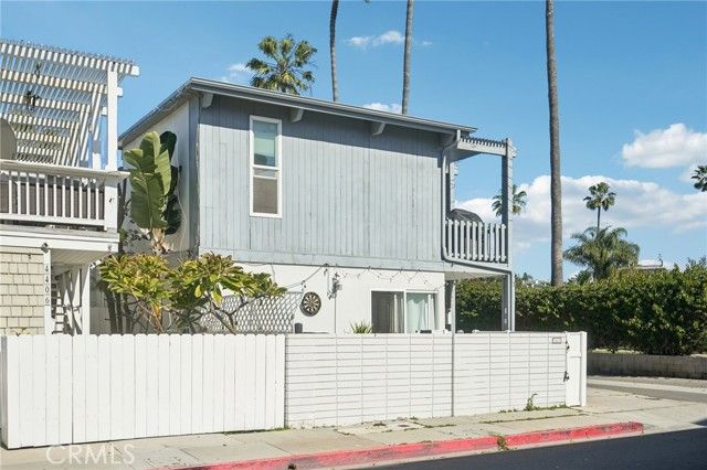 4404 Channel Place, Newport Beach, CA 92663