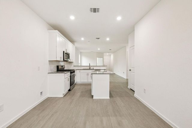 6727 Camila Street, Cove, TX 77523