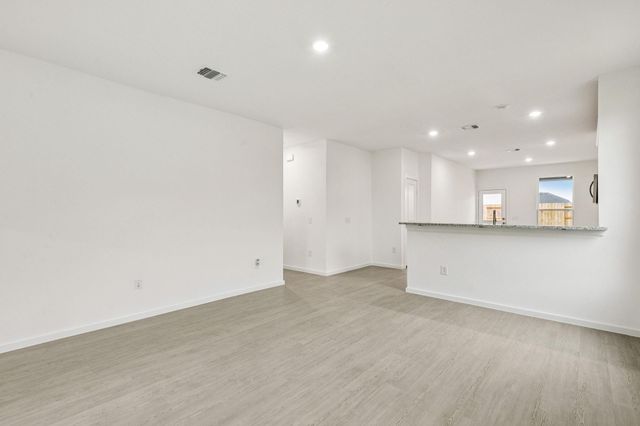 6727 Camila Street, Cove, TX 77523